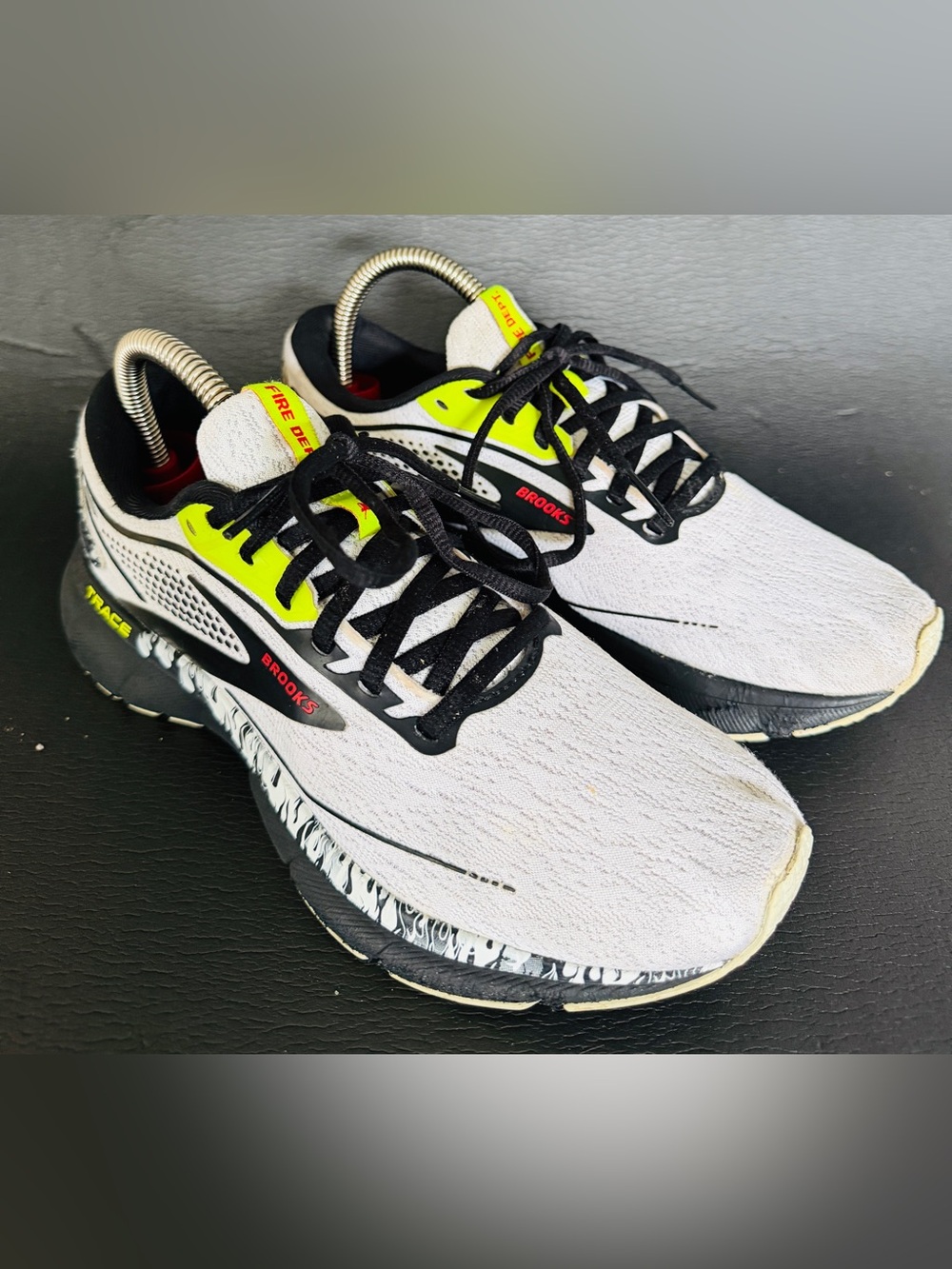 Brooks Trace 2 running shoes from the 'Hero Pack - White Fire Fighter' edition